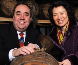 Scottish First Minister Alex Salmond celebrated last year's GI agreement with Chinese Consul General Tan Xiutian