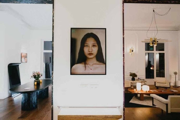 Photographer Luo Yang's on-going project, Girls, has been exhibited in Paris. Photo: Luo Yang's Weibo