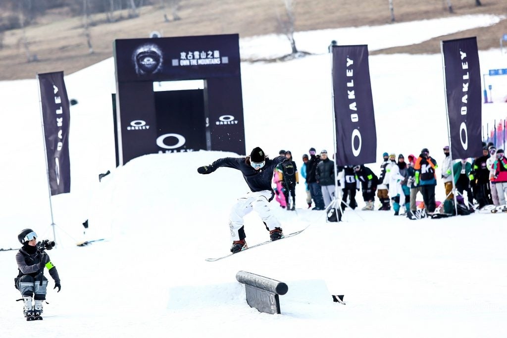 Professional snowboarder Su Yiming performs at the Oakley event. Photo: Courtesy of Oakley