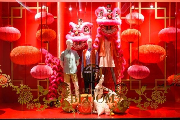 A Chinese New Year store window display in Singapore. (Shutterstock)