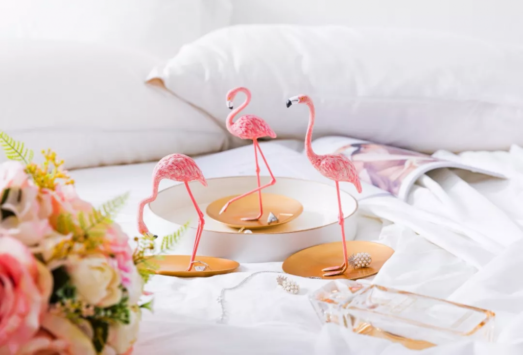 According to Mike Golden, president of the brand strategy company Brandigo China, the Wanghong aesthetic can be used on anything with a flourish of flamingos or a hint of over-saturation. Source: cbnweek.com