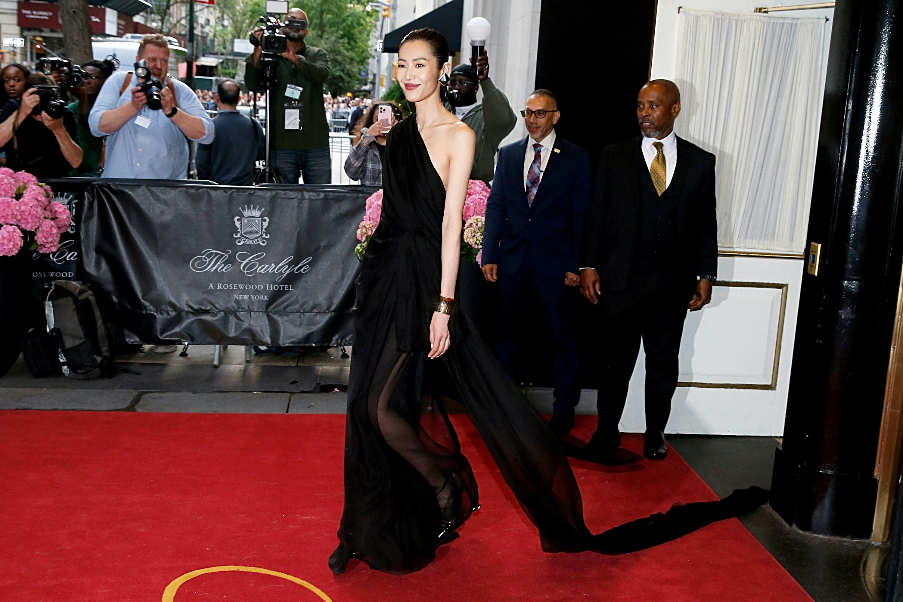 Chinese supermodel Liu Wen in Saint Laurent generated impressive online response on China's socials. Photo: Getty Images