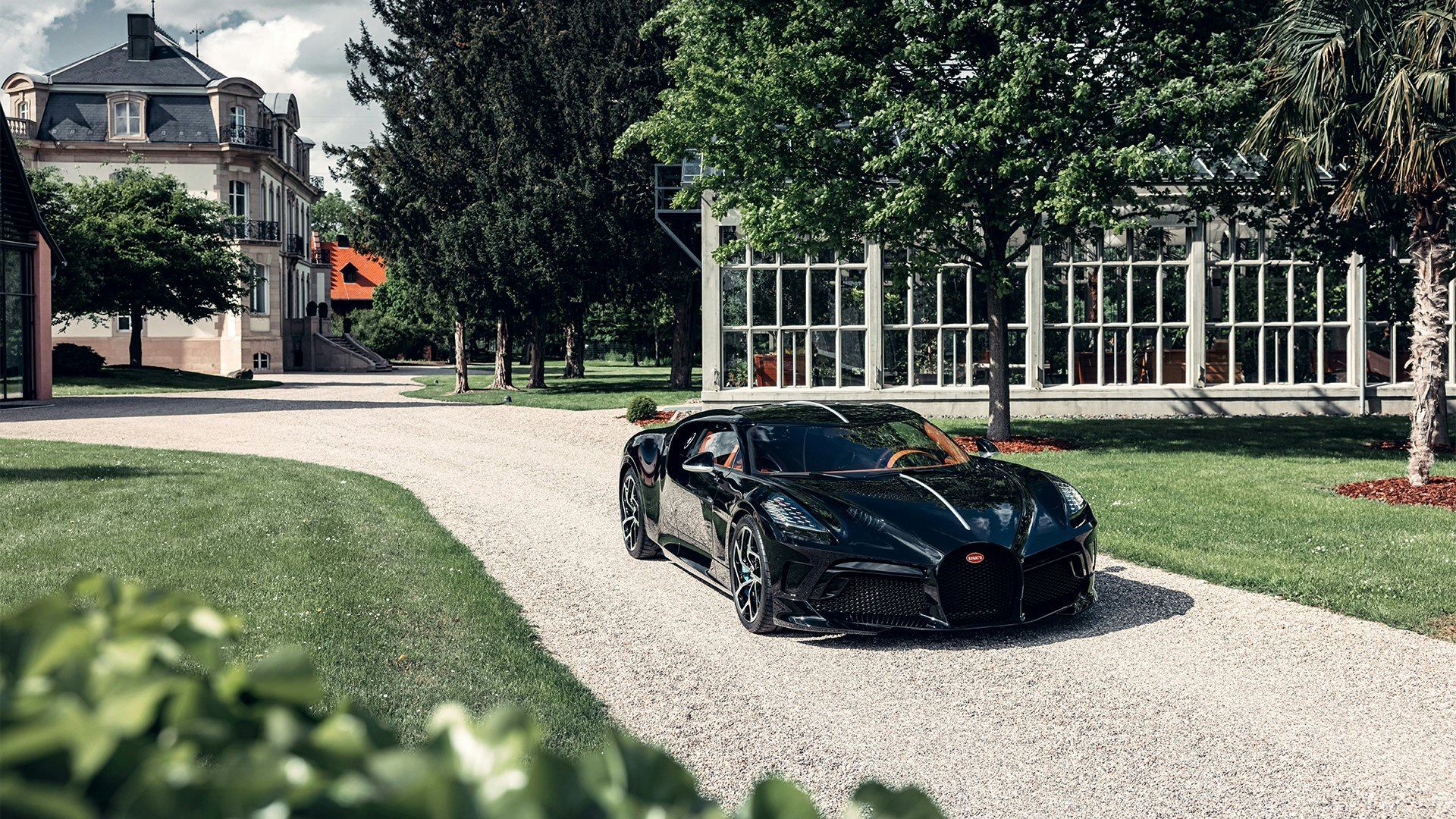 Bugatti created a one-of-a-kind homage to the long-lost 57 SC Atlantic. Image: Bugatti