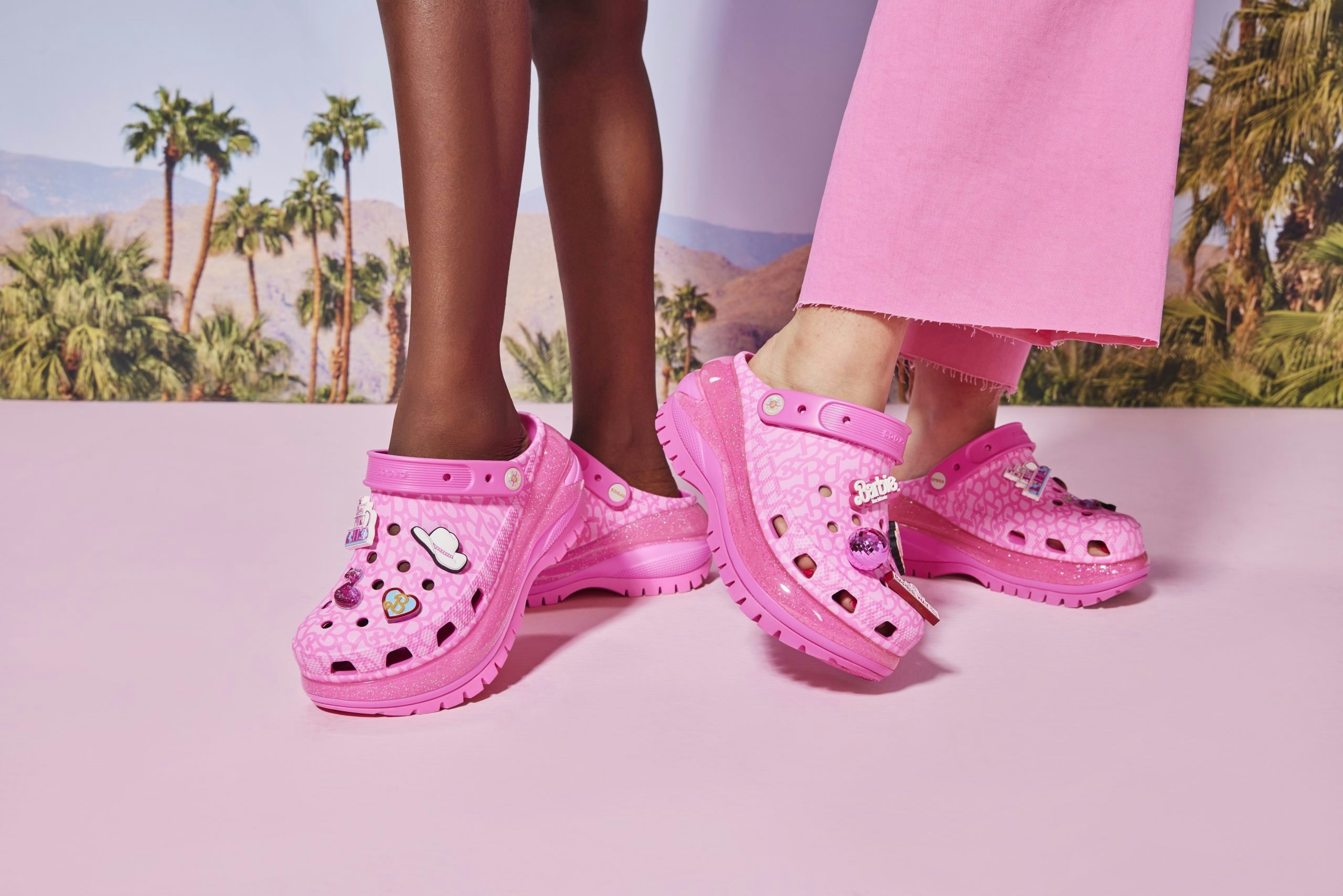 King of collabs, Crocs has managed to combine its status in fashion right now with Barbie's globally-loved nostalgia to pull off a headline collaboration. Photo: Crocs