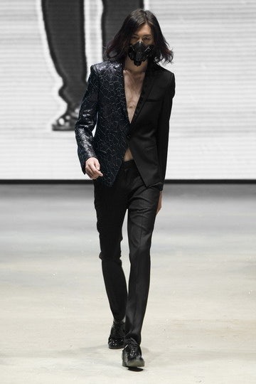 Chinese Designer Chi Zhang Unveils Autumn/Winter 2011 Collection ...