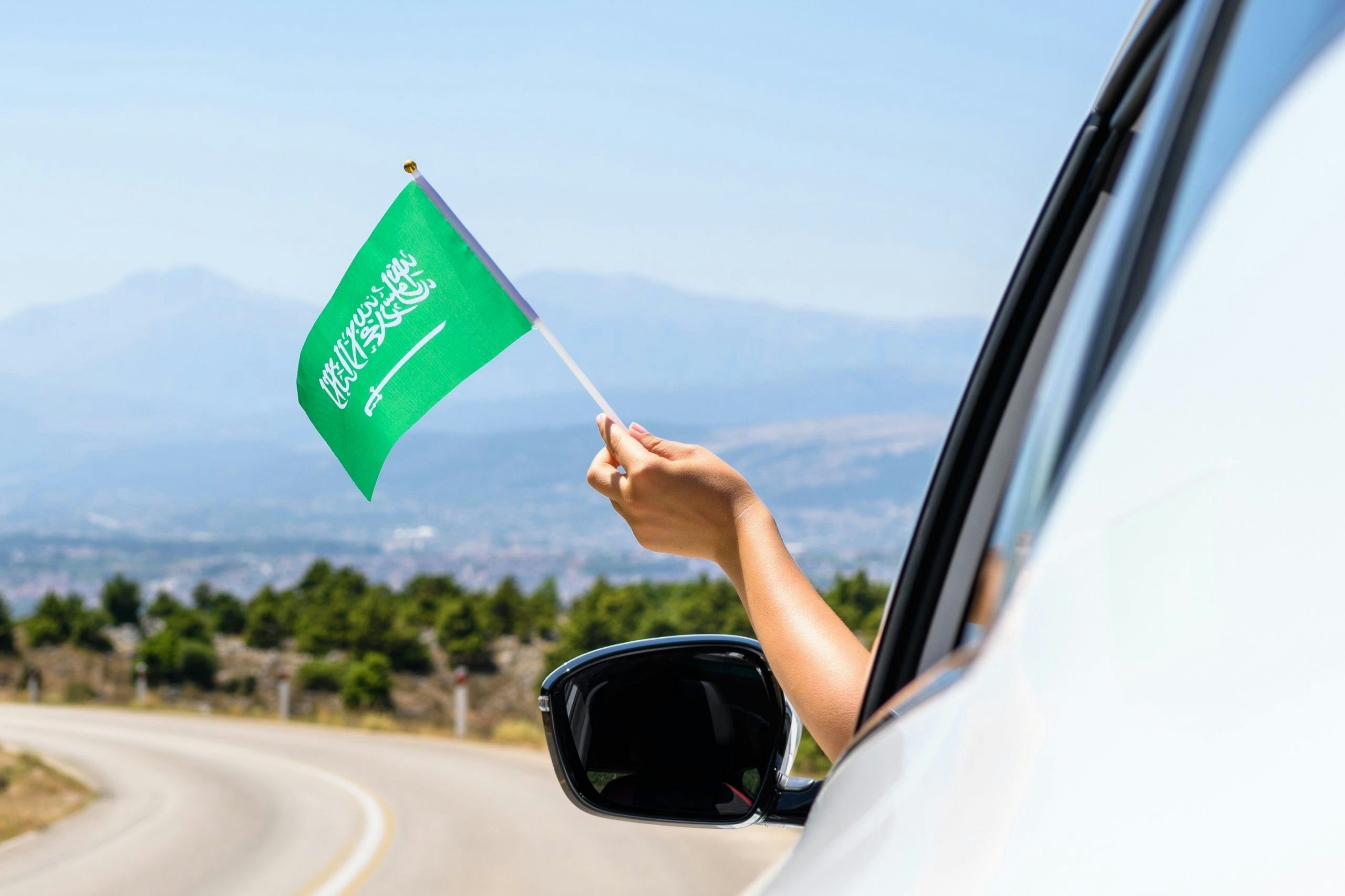 Chinese NEV brands are pushing the accelerator for a once-in-a-lifetime opportunity to revolutionize the Middle East’s automotive industry. Photo: Shutterstock
