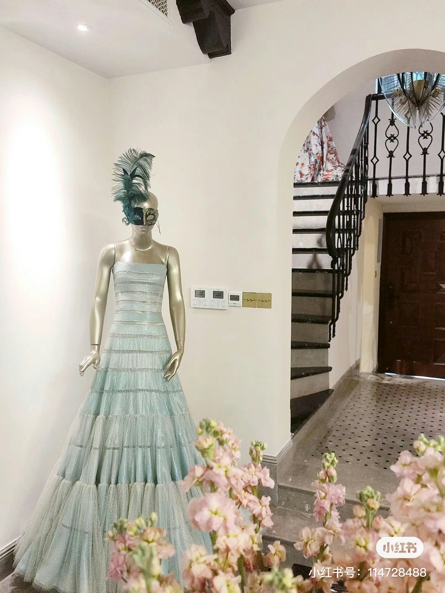 Lulu opened a space in Shanghai, Maison Lulu, to display her entire haute couture collection. Image: Xiaohongshu