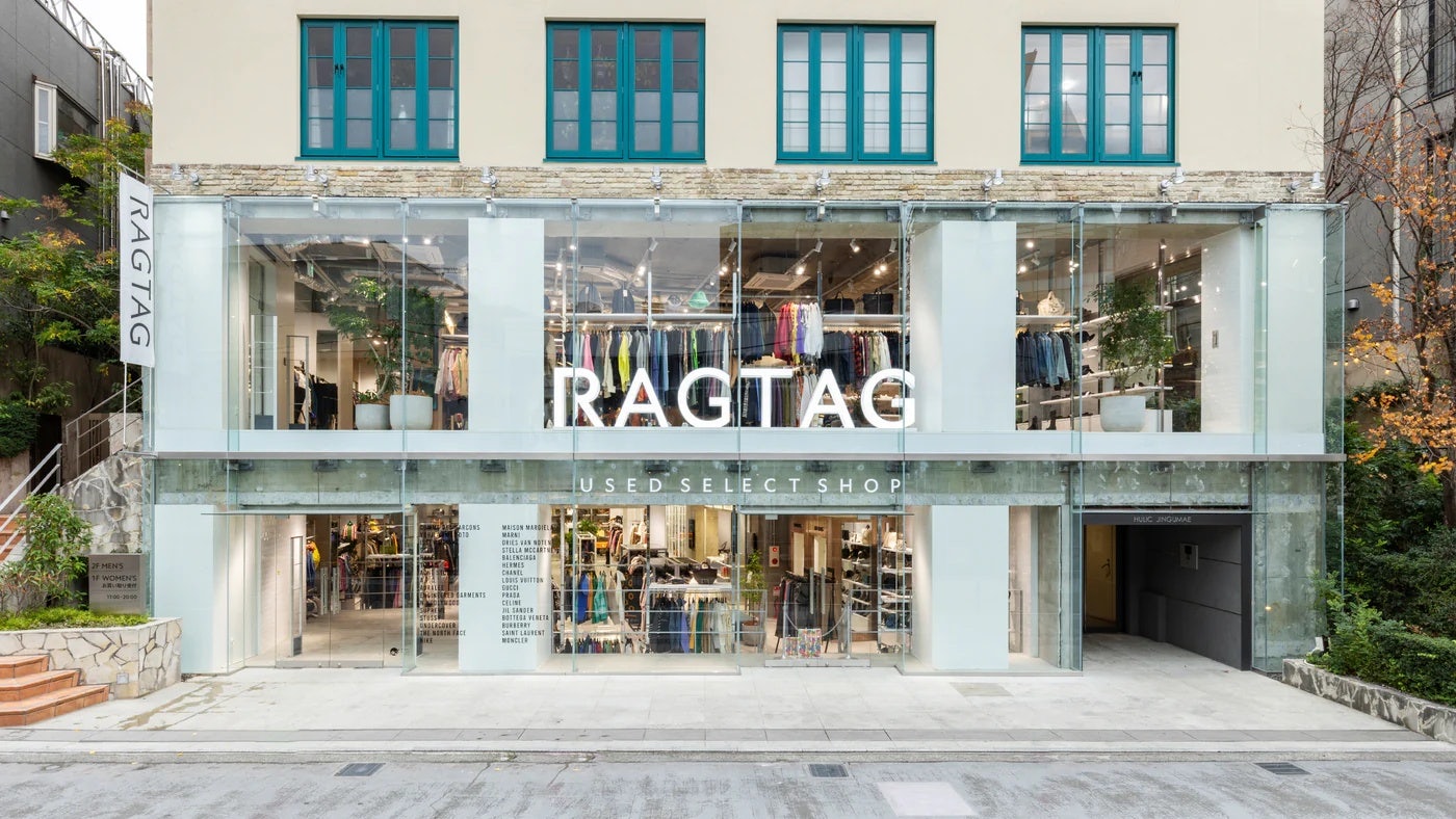 Ragtag vintage draws in hundreds of international tourists with its rich selection of pre-owned goods. Image: Ragtag