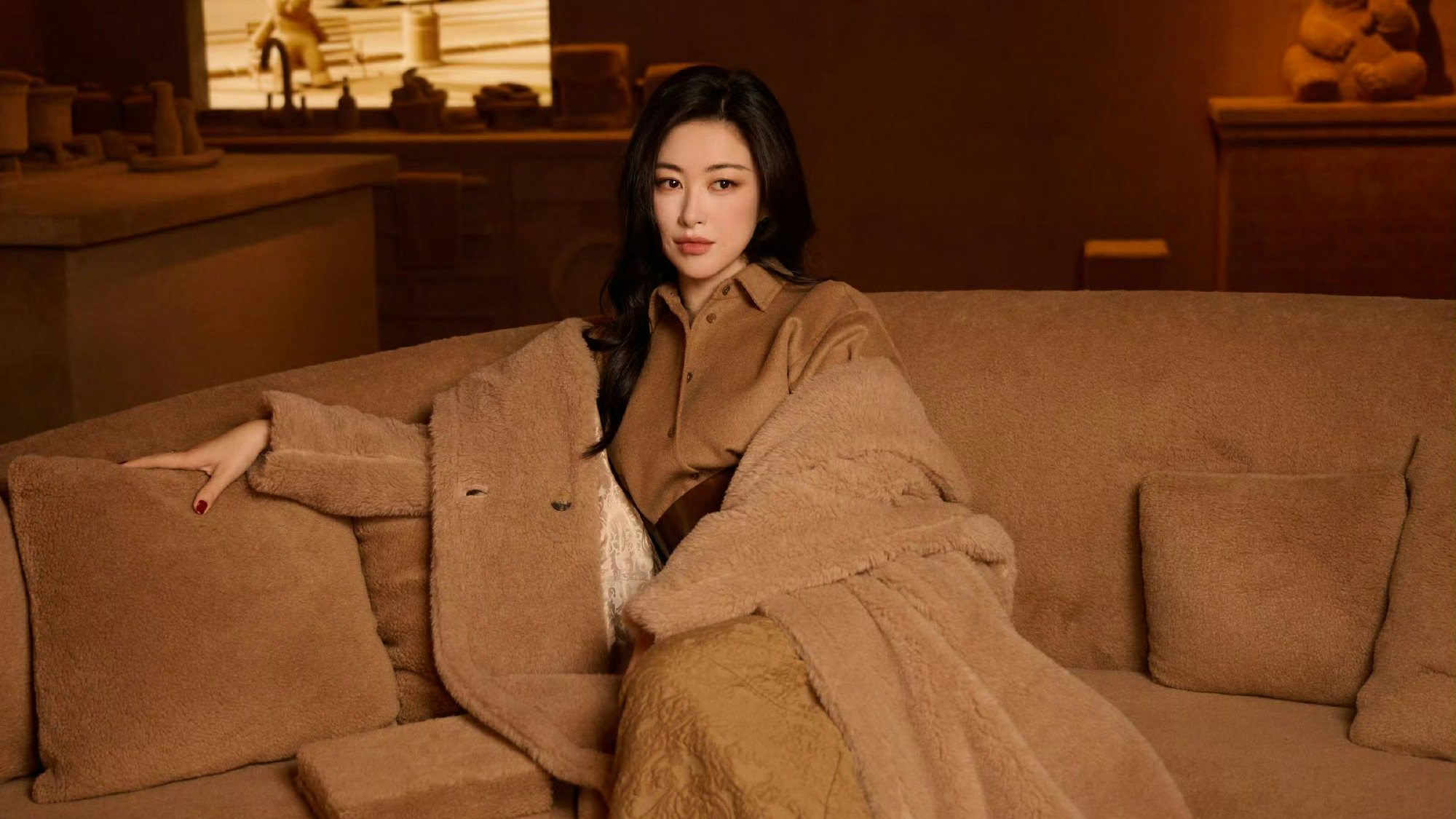 Amid economic headwinds, China's fashion trends shift from bold dopamine looks to quieter luxury, embracing calming and heritage-inspired aesthetics. Photo: Max Mara