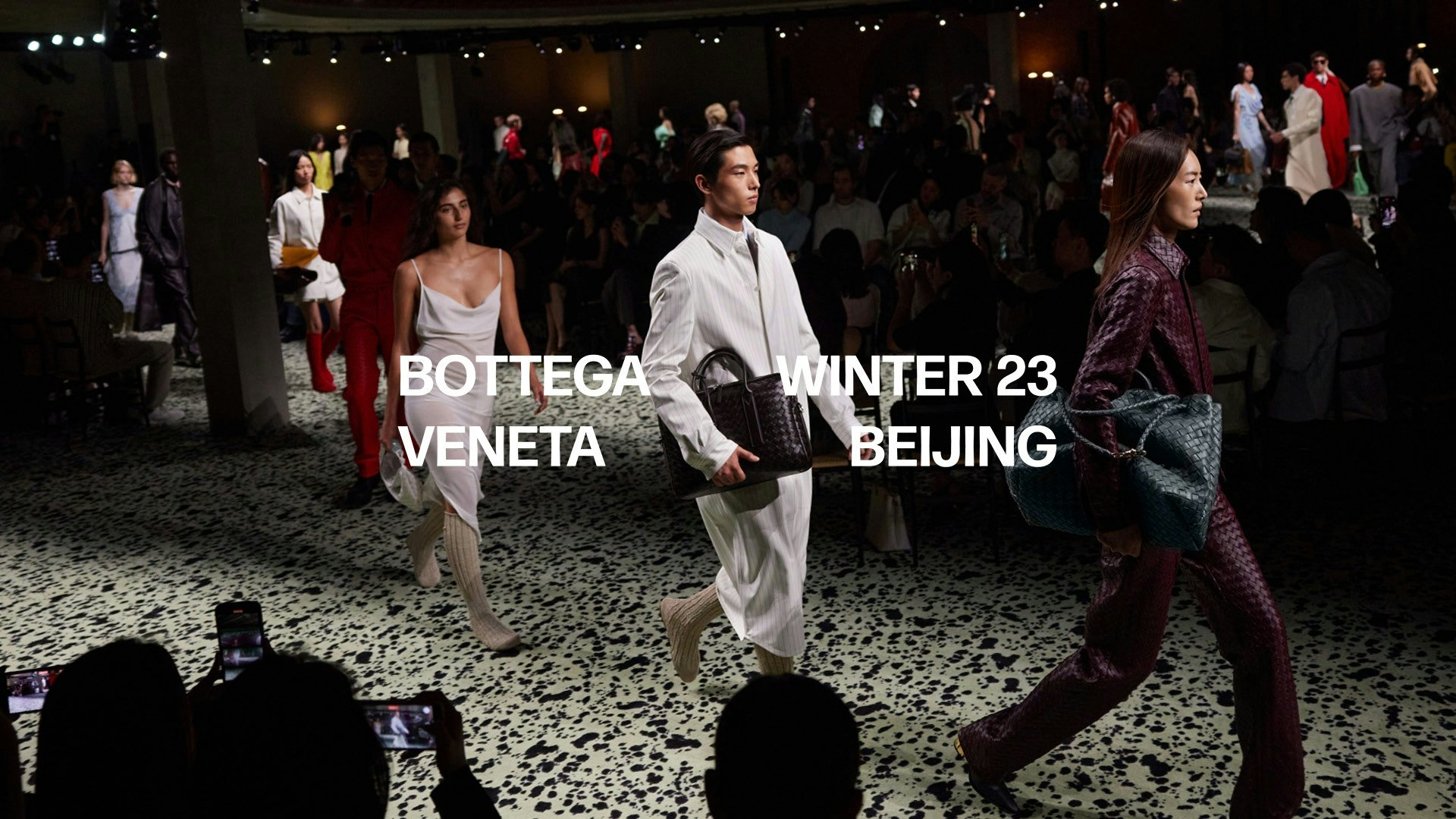 Bottega Veneta‘s Winter 2023 show was opened by renowned Chinese supermodel Liu Wen. Photo: Bottega Veneta
