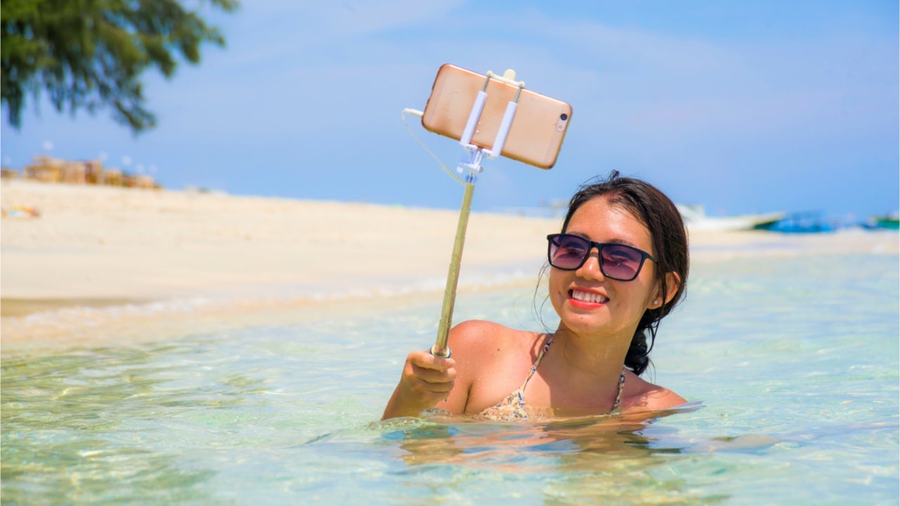 What Are Chinese Travel Influencers Doing Post COVID-19? Photo: Shutterstock 