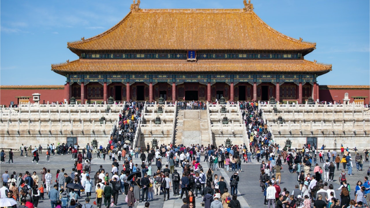 The Ministry of Culture and Tourism said China recorded 425 million domestic tourist visits over the first half of its eight-day Golden Week festival. Photo: Shutterstock
