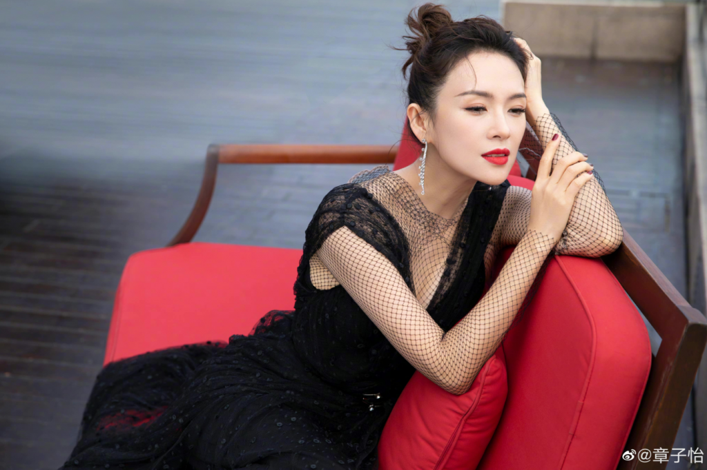 Chinese actress Zhang Ziyi wore Tiffany amp; Co. jewelry at Weibo Movie Awards Ceremony 2021. Photo: Zhang Ziyi’s Weibo