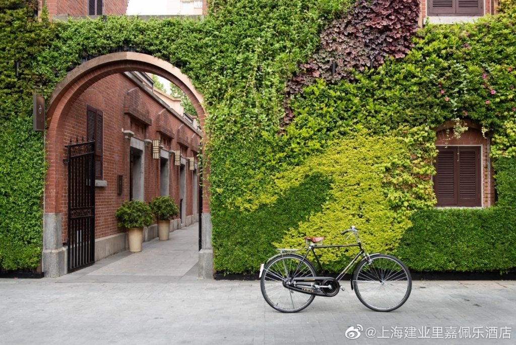 Capella Shanghai recruits Shanghai culture and history experts to offer guests a variety of tailored experiences such as city cycling tours. Photo: Capella Shanghai