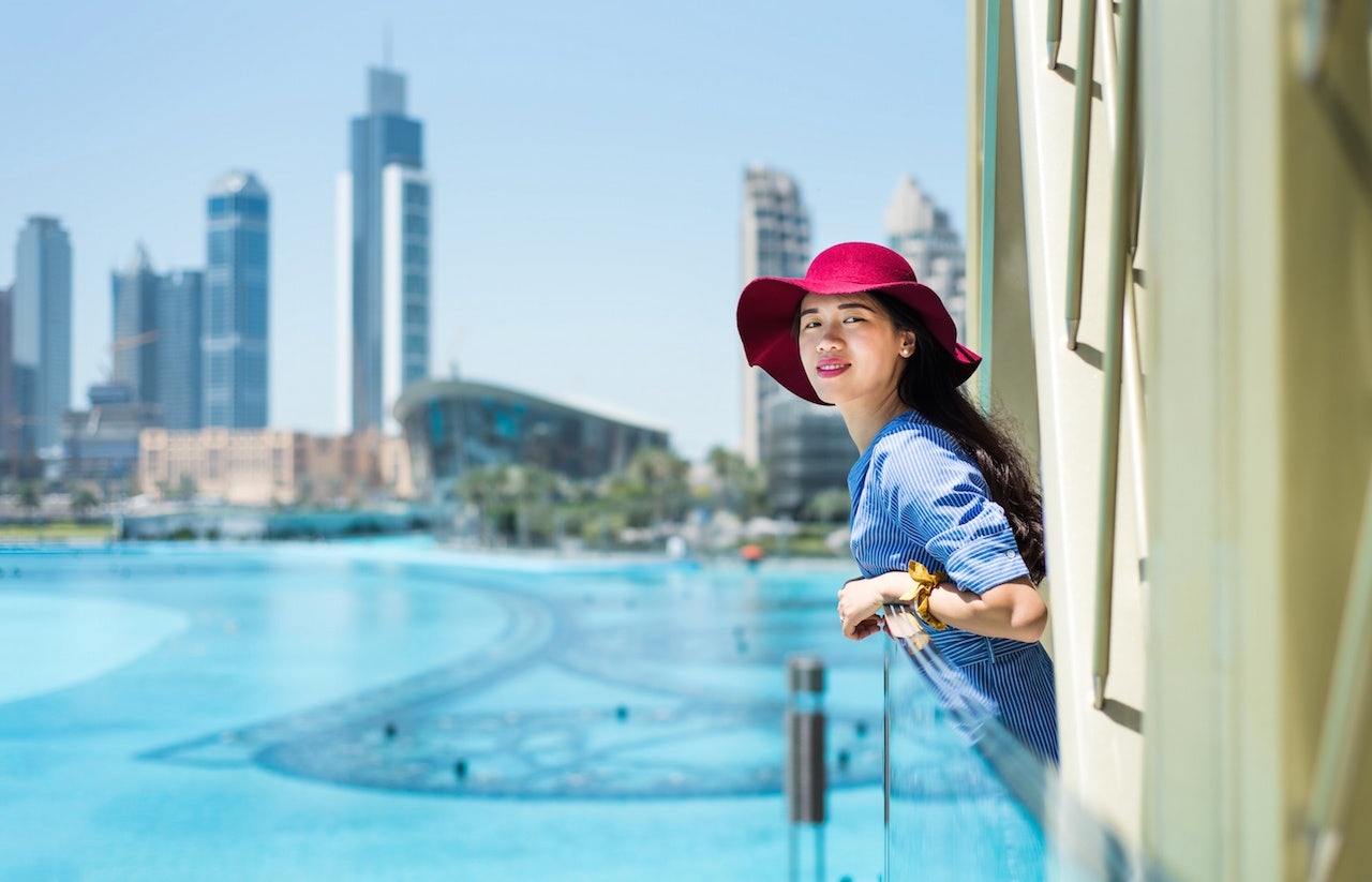 A Chinese traveler in Middle East. Photo: Creative Family/Shutterstock