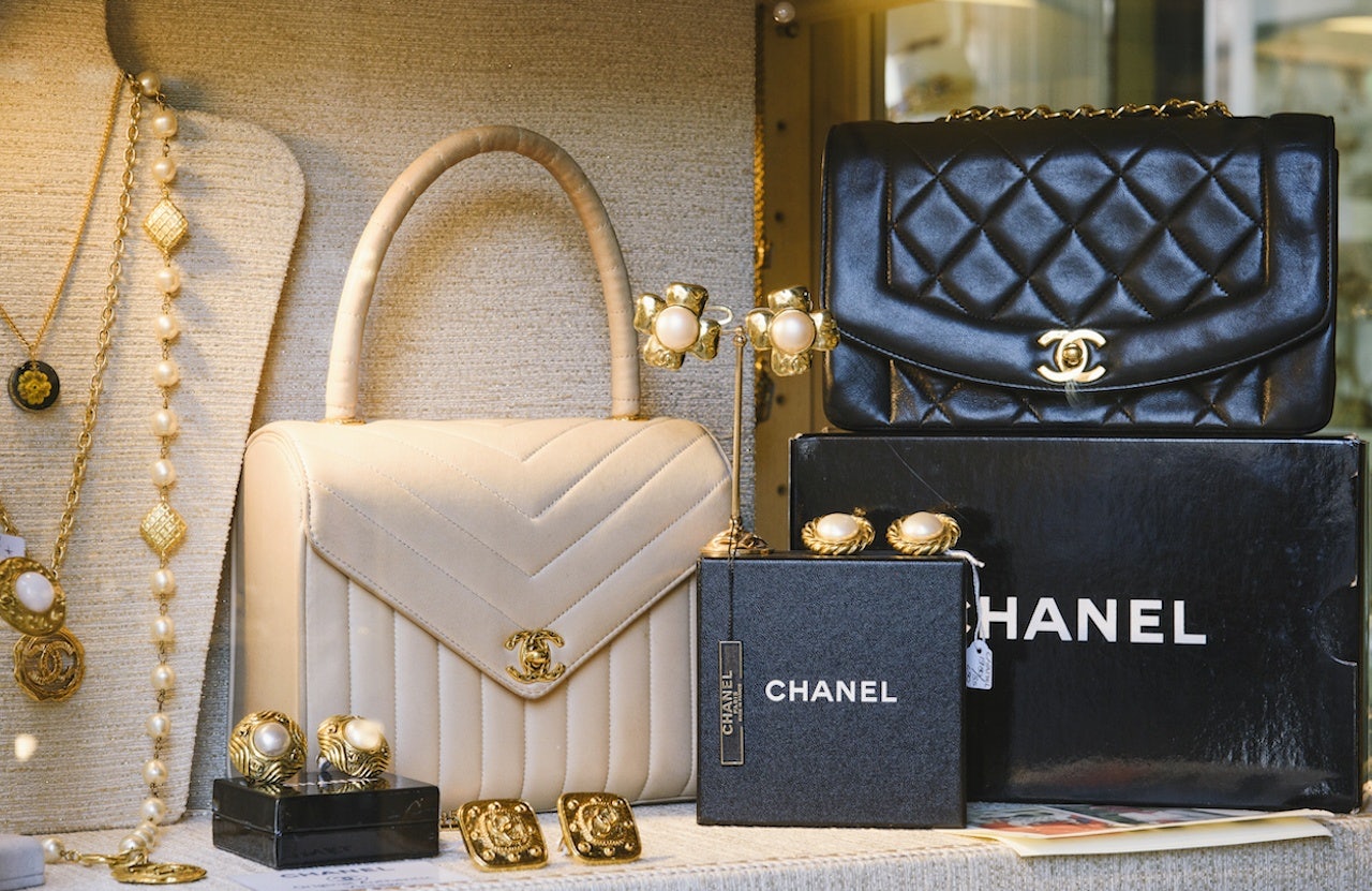 For mainland affluent Chinese women, Chanel ranks as top 3 brand across all categories, including jewelry, watches, fashion and skin care. Photo: Shutterstock/Creative Lab