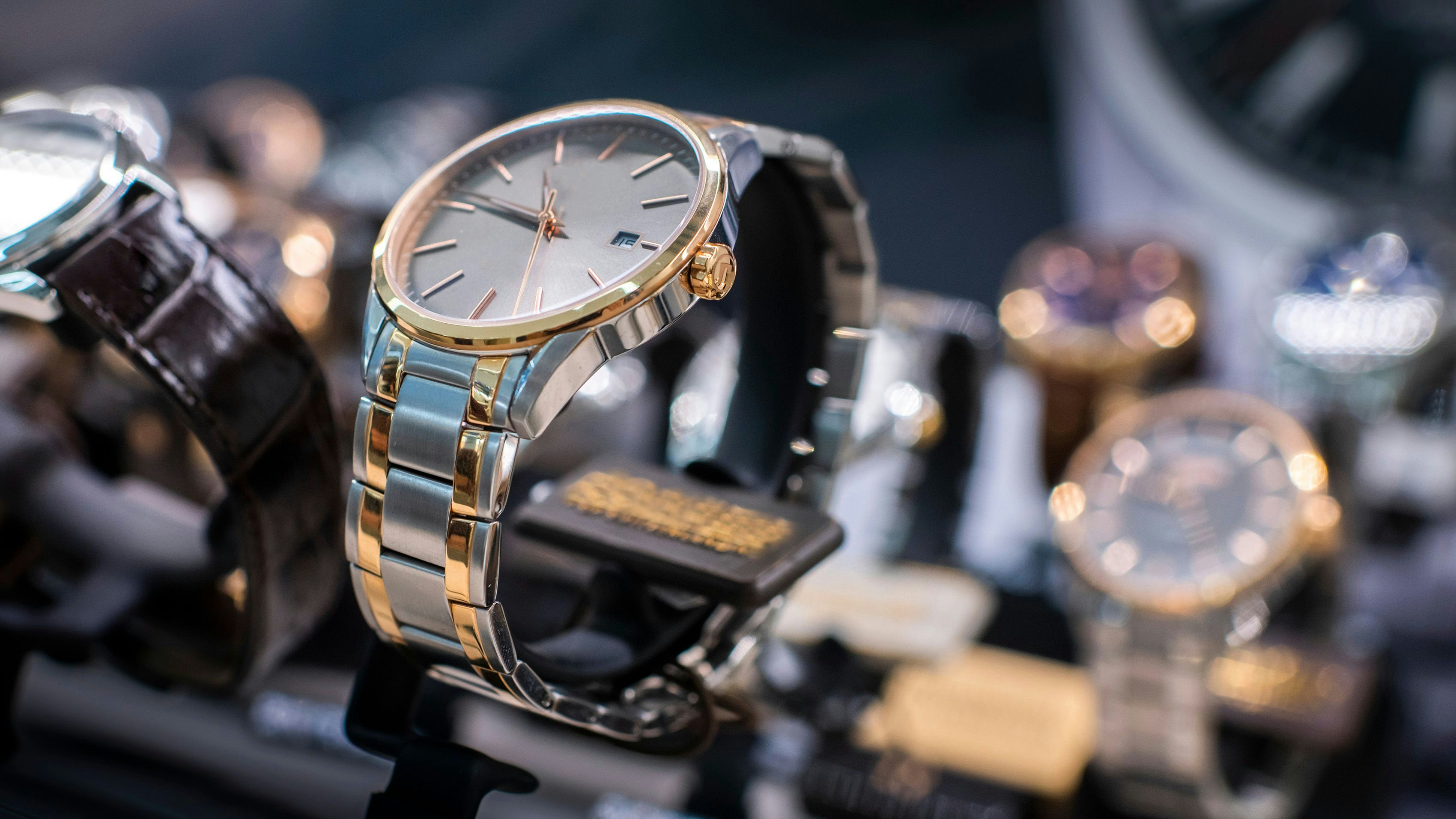 Which way will the China and Hong Kong luxury watch market swing in 2024?