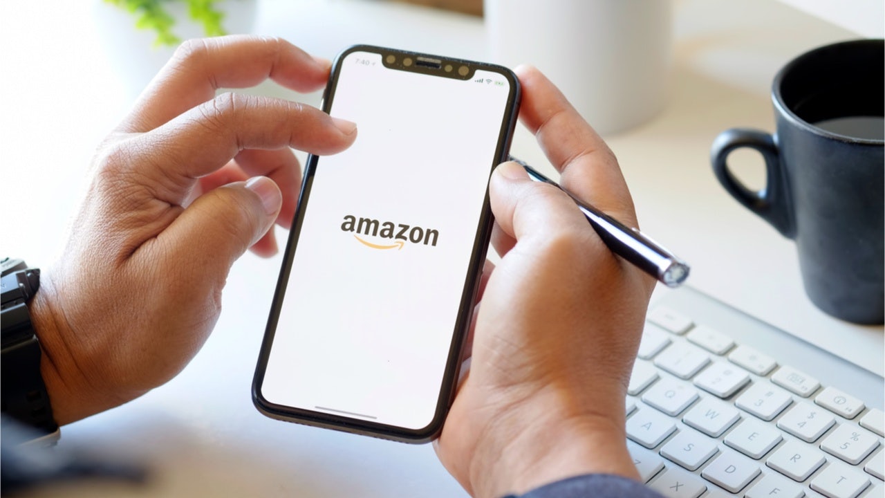 Amazon failed in China, a market dominated by Alibaba Group JD.com, and earlier this year, it shut down its Chinese e-commerce business. Photo: Shutterstock 