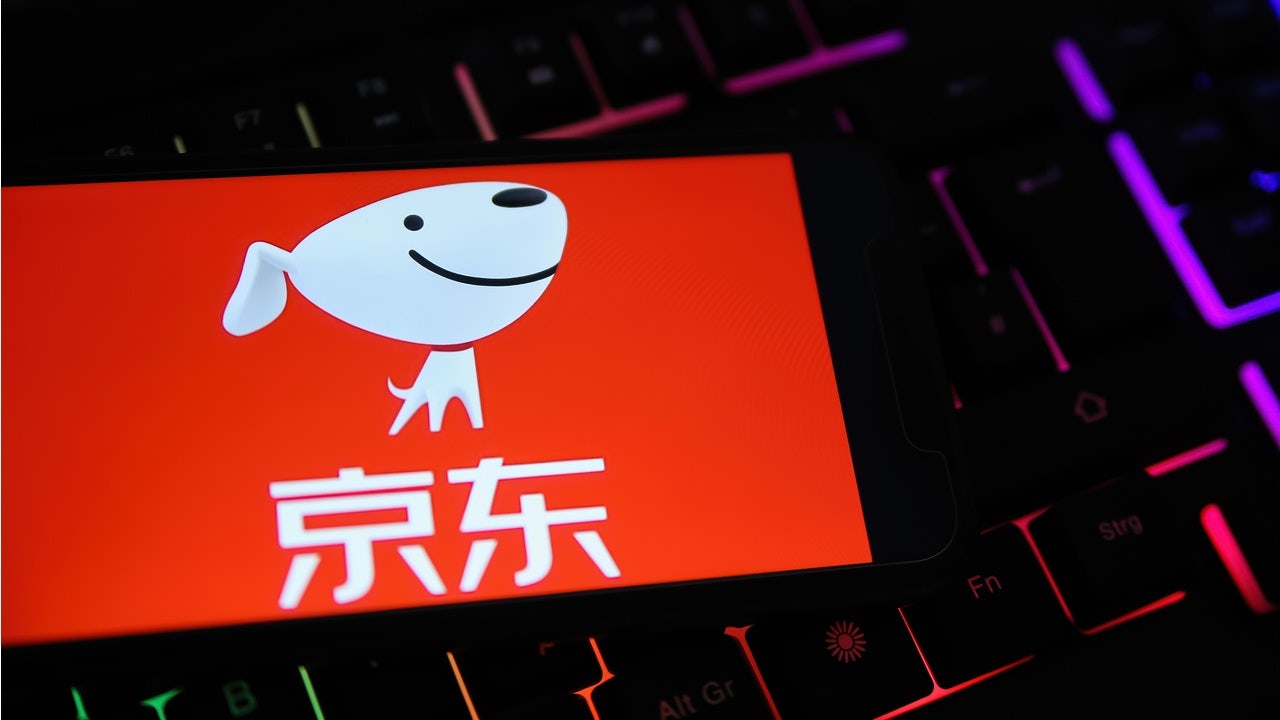 China’s leading e-commerce company posted a 31 percent jump in fourth quarter revenue to $34.4 billion, reiterating the staying power of online shopping. Photo: Shutterstock