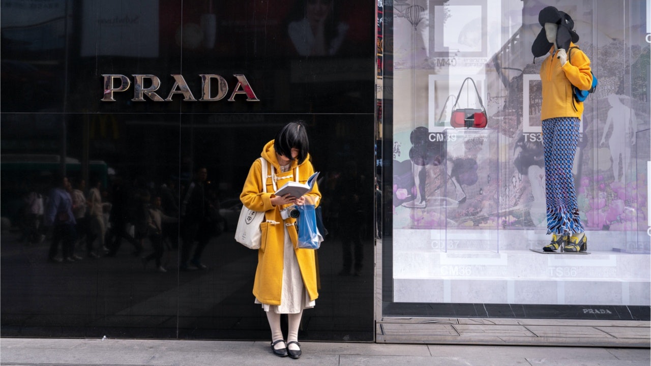 In the realm of digital convenience, key opinion leaders and key opinion consumers continue to play an important role in the marketing of luxury fashion and beauty products, said a senior analyst at Euromonitor International. Photo: Shutterstock