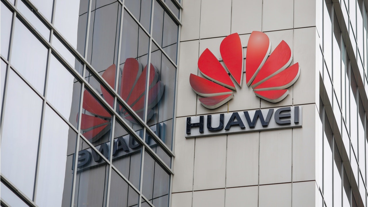 The recent détente between rivals Huawei and Xiaomi could signal a huge shift in China's tech industry. Image: Shutterstock