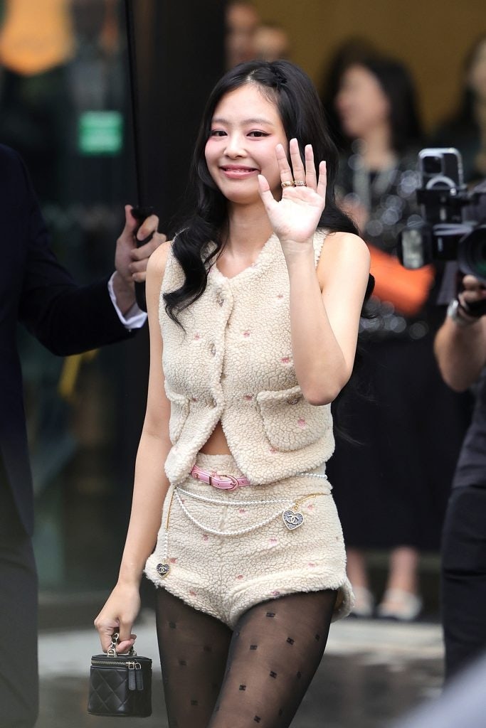 Jennie Kim attending the Chanel Spring Summer 2024 showcase. Photo: Yahoo