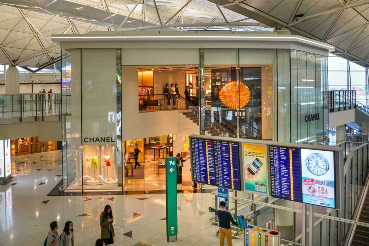 More luxury stores will move into Hong Kong International Airport. Chanel will retain an icon store contract but will switch into the location currently held by Rolex. Photo: Shutterstock