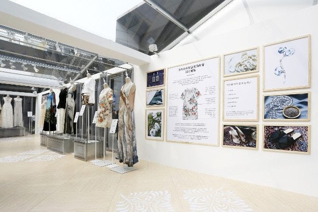 H&M's interactive exhibit in Swire's Taikoo Li mall in Beijing featured an in-depth look at its eco-friendly Conscious Exclusive collection. (Courtesy Photo)