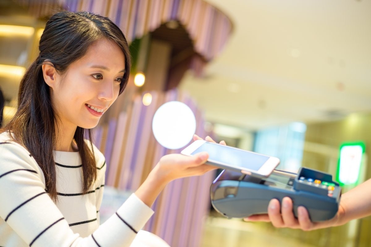 Nearly 40 percent of Chinese post-90s generations now settle their online payment through Huabai, a virtual credit card featured within Alipay. (Shutterstock)