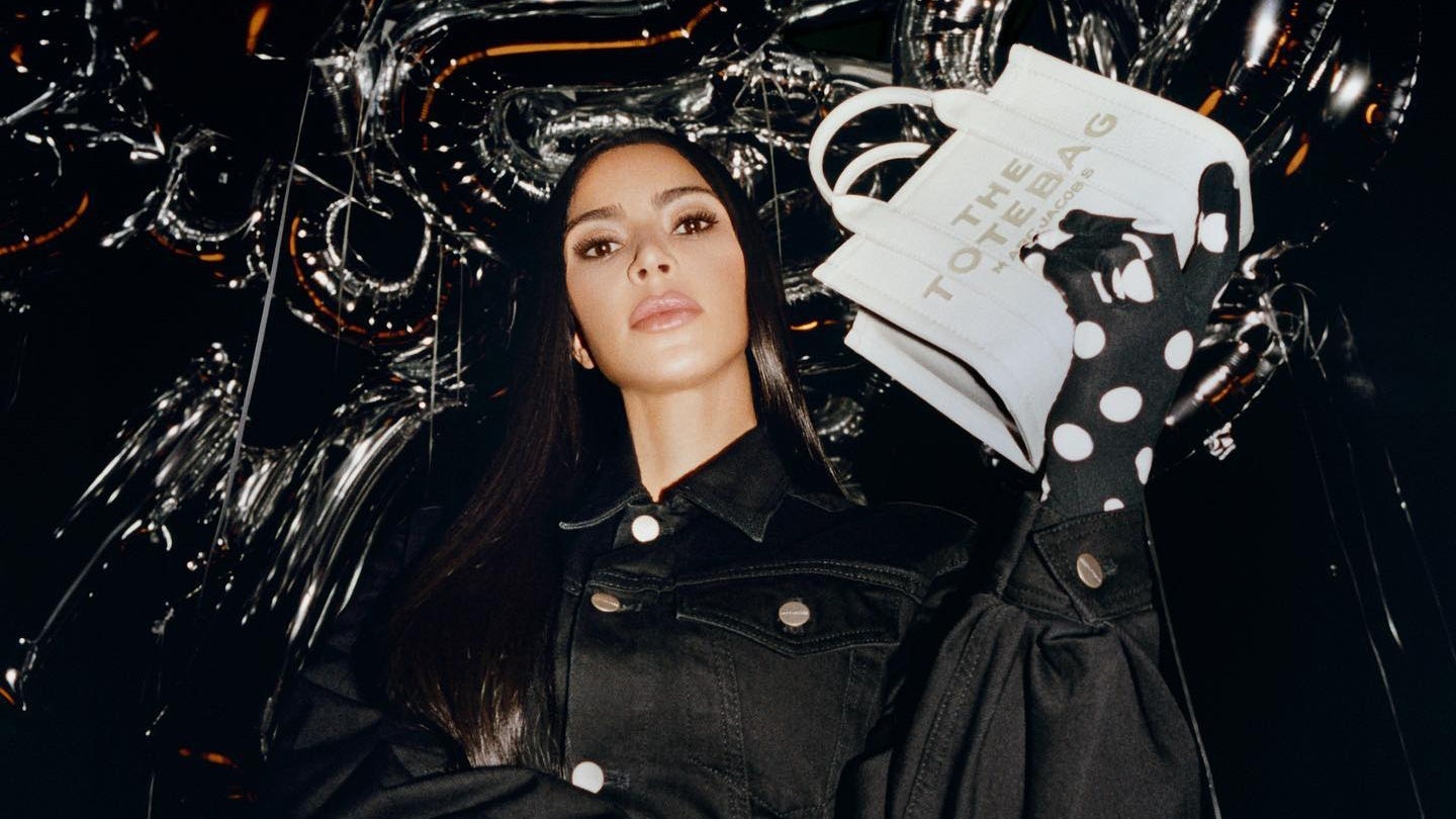 Kim Kardashian is helping brands revive their image in the digital age. Now, she stars in the Fall 2023 campaign for once-favored New York label Marc Jacobs. Photo: Marc Jacobs