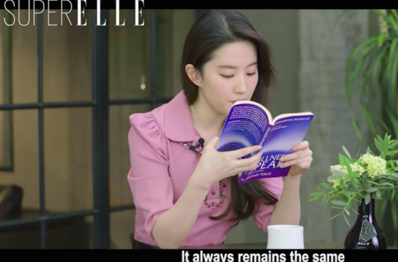 Liu Yifei reading a part from Stillness Speaks by Eckhart Tolle. Photo: Elle/Youku