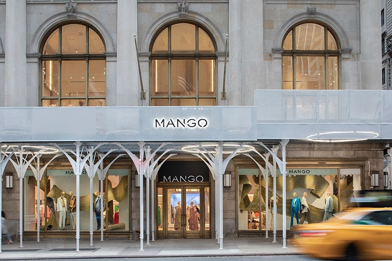 In May 2022, Mango opened a flagship store on New York's Fifth Avenue, marking the beginning of its expansion in the US. Photo: Mango