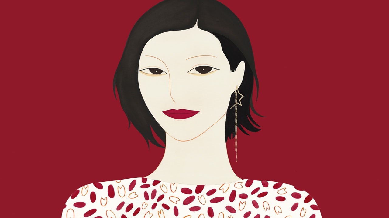 Formerly a journalist who started her first WeChat account in 2014, Li now employs over 100 employees to operate five WeChat accounts, two apparel brands, an e-commerce platform, and a new self-improvement online workshop. Illustration: Chenxi Li/Jing Daily.