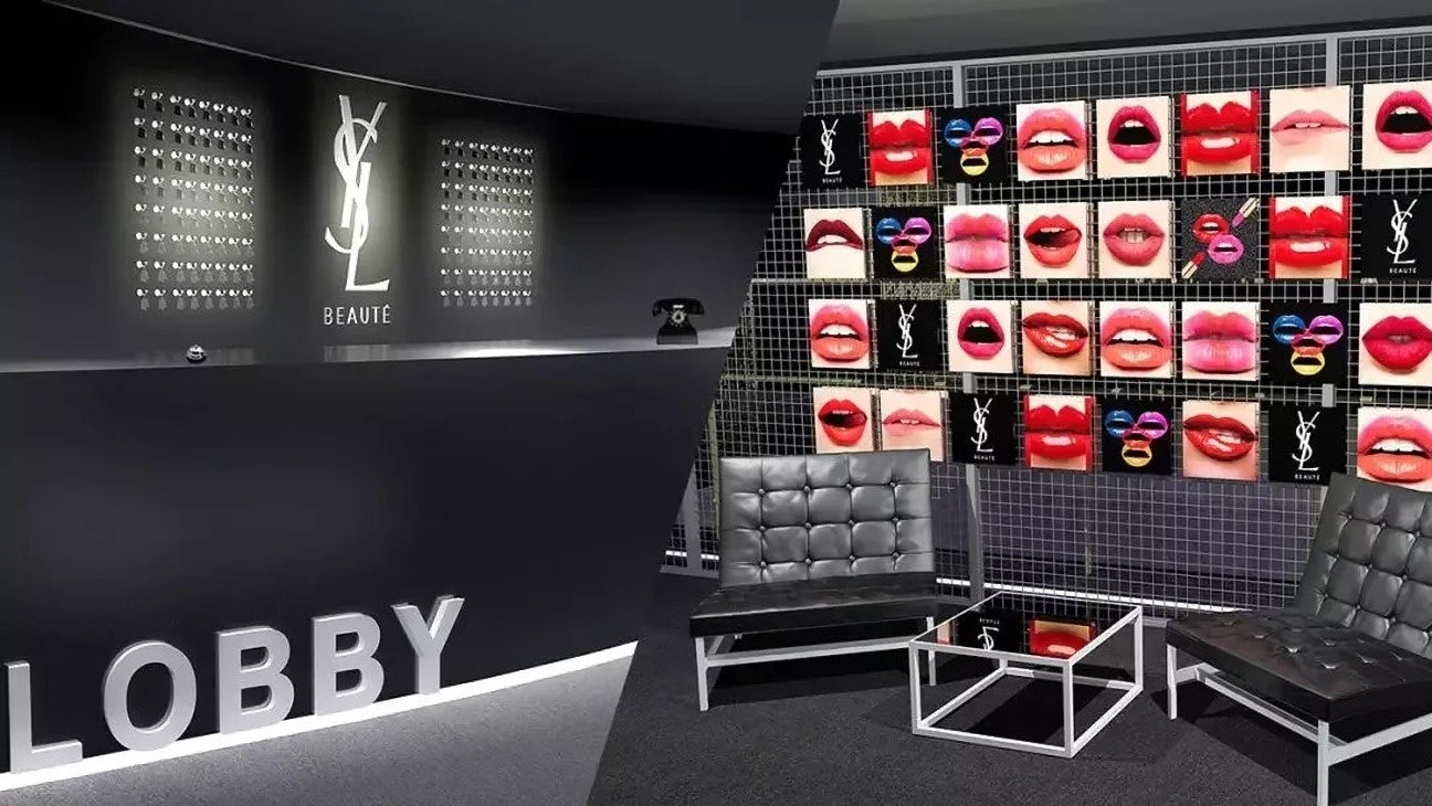 Yves Saint Laurent Beauté opened a pop-up luxury hotel in Hong Kong. Photo: Chinese internet