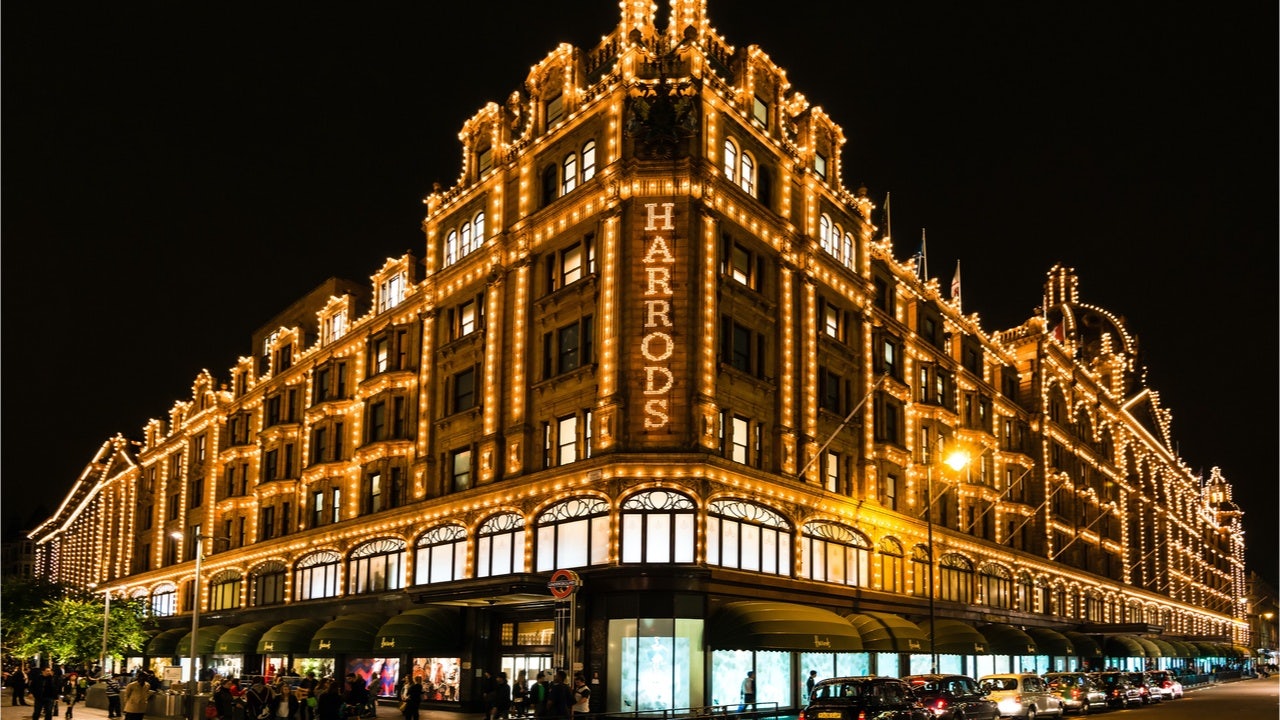 Like many luxury stores, Harrods has had an eye on the China market. But now they're putting down roots in the mainland for the first time. Photo: Shutterstock