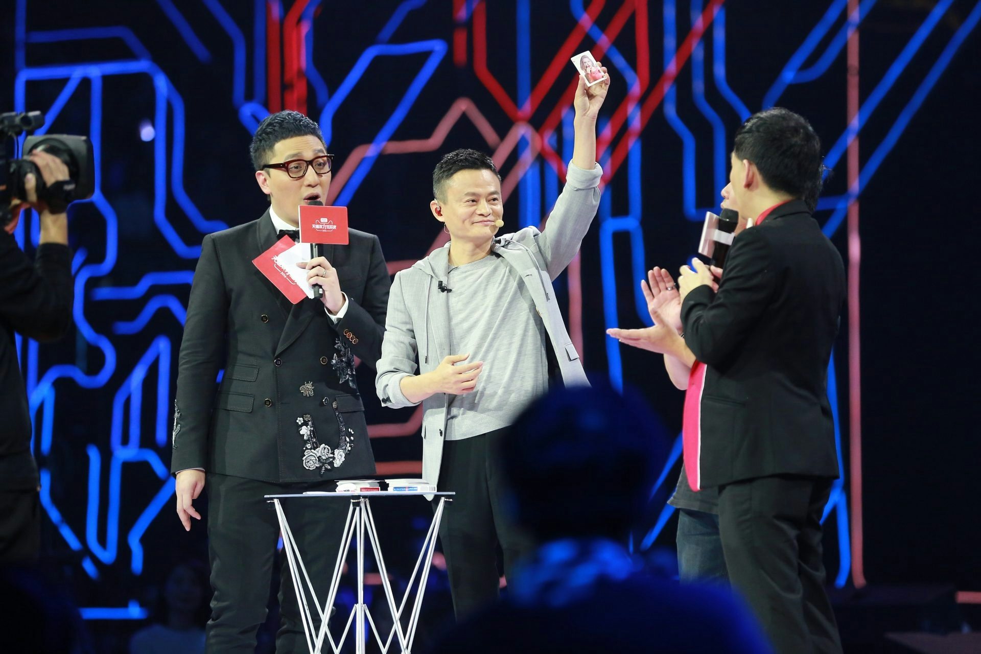 Jack Ma celebrates Tmall's Singles' Day sales. (Alibaba)