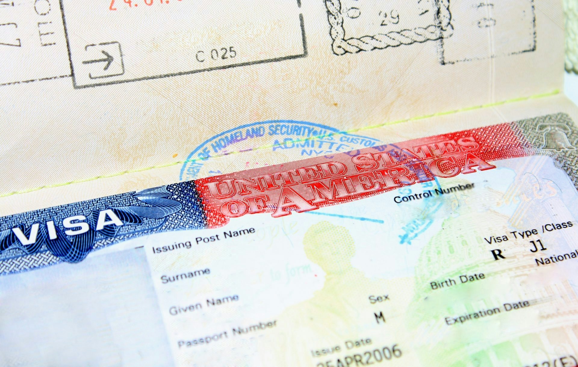 Chinese tourists will be asked to provide their social media account names when applying for U.S. visas. (Shutterstock)