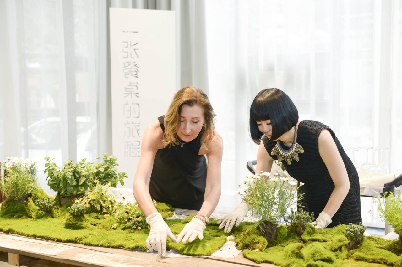 The Former Vogue China Editor With a Hit “Tablescaping” Business