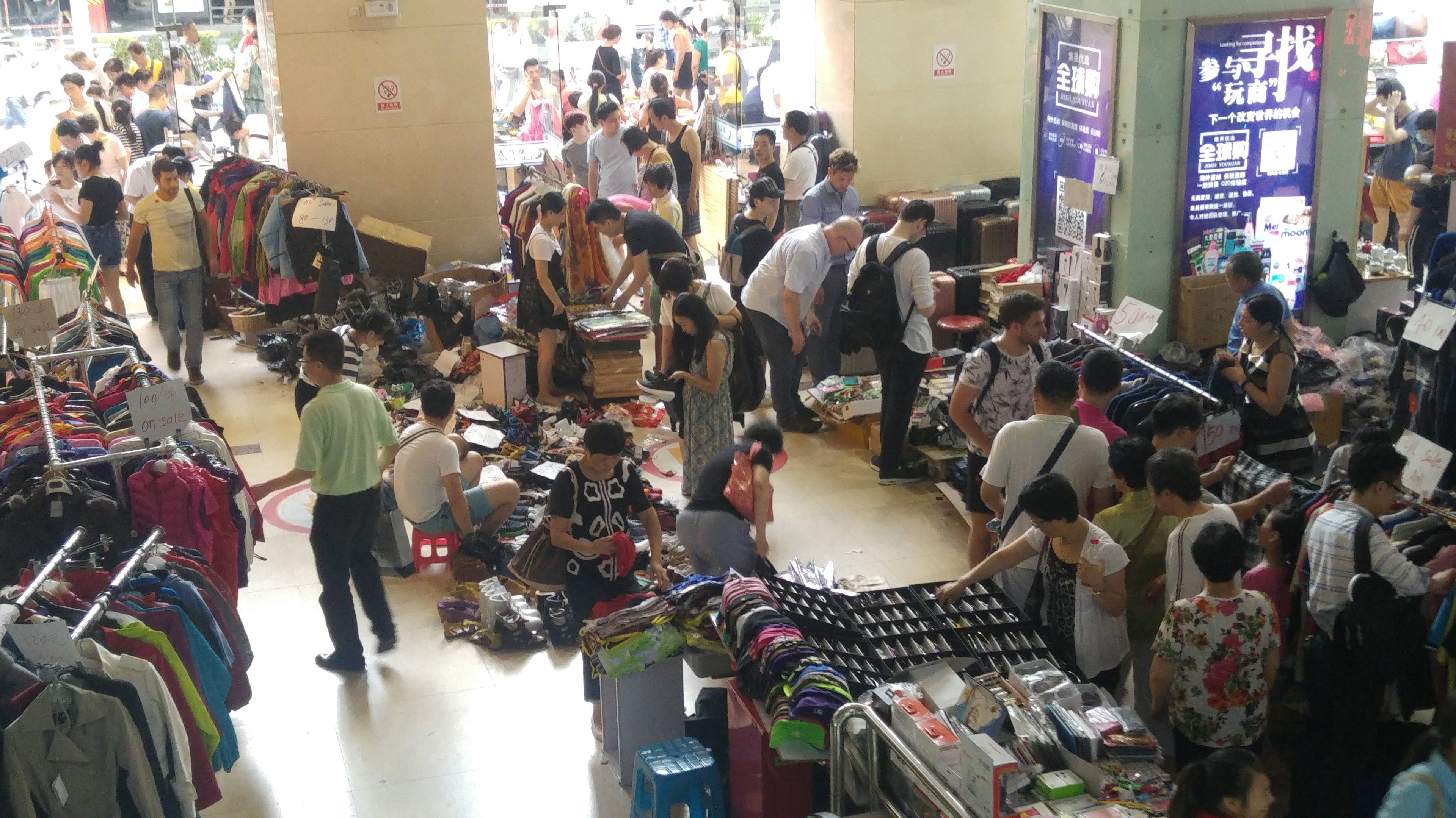 Sales of counterfeit goods at Han City following news of the shutdown. (Veronica Hernandez)