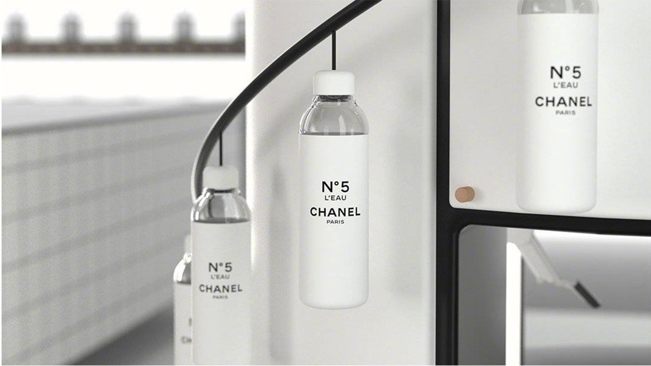 A bottle of water averages around $2.50. Yet, here’s why Chanel’s No.5 L’Eau was $75 — and why that was too little. Photo: Chanel's Weibo