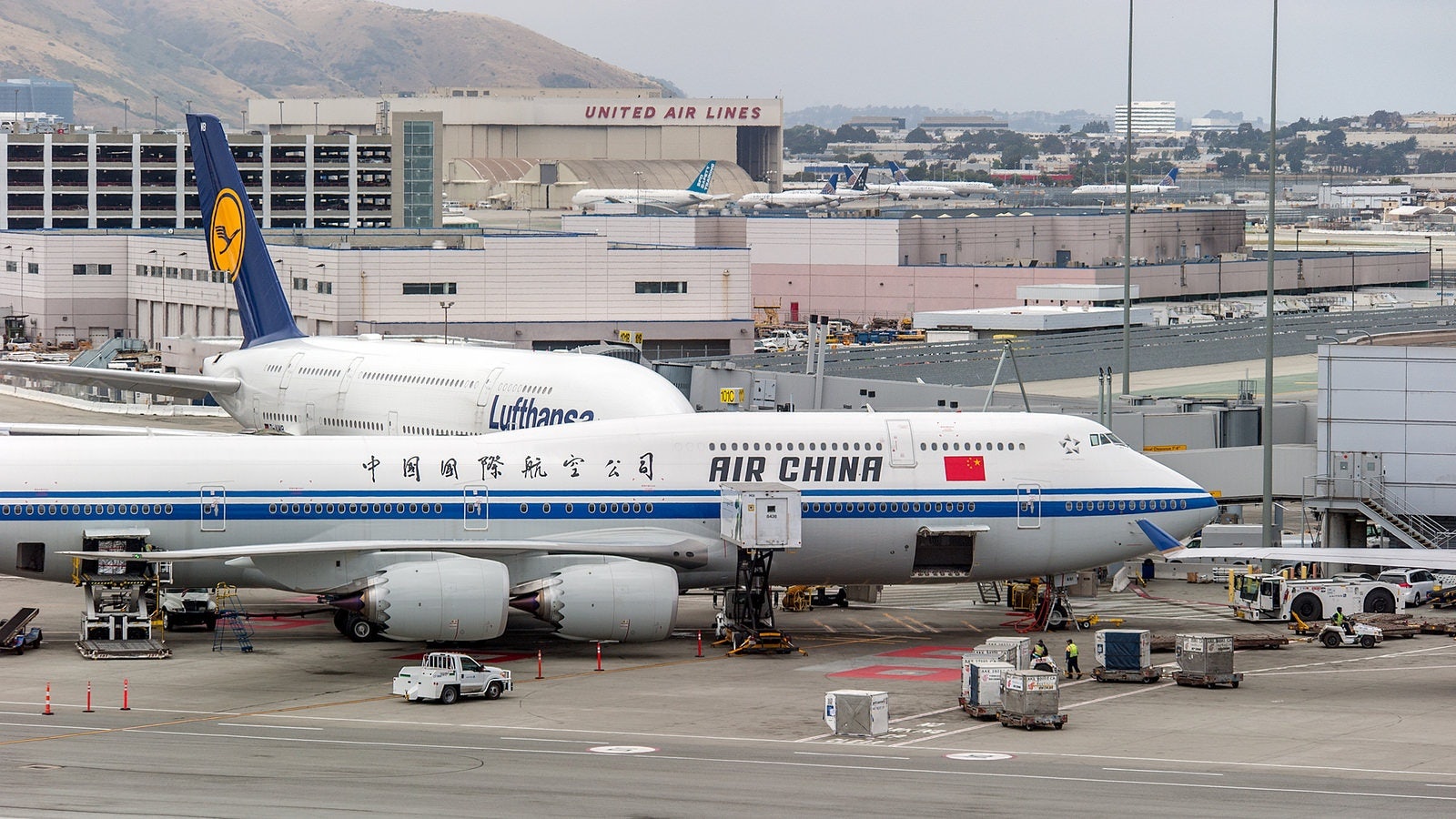 Air China and Lufthansa are taking their cooperation to the next level to more effectively compete in travel between China and Europe. (Flickr/<a href="https://www.flickr.com/photos/iflyfsx/18062230722/">iflyfsx</a>)
