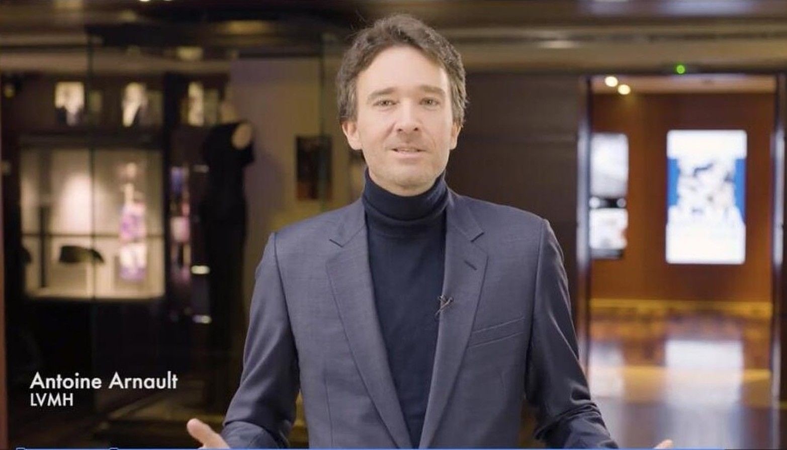 Arnault: LVMH to Open Design Houses, Roll Out the Red Carpet for Chinese Guests