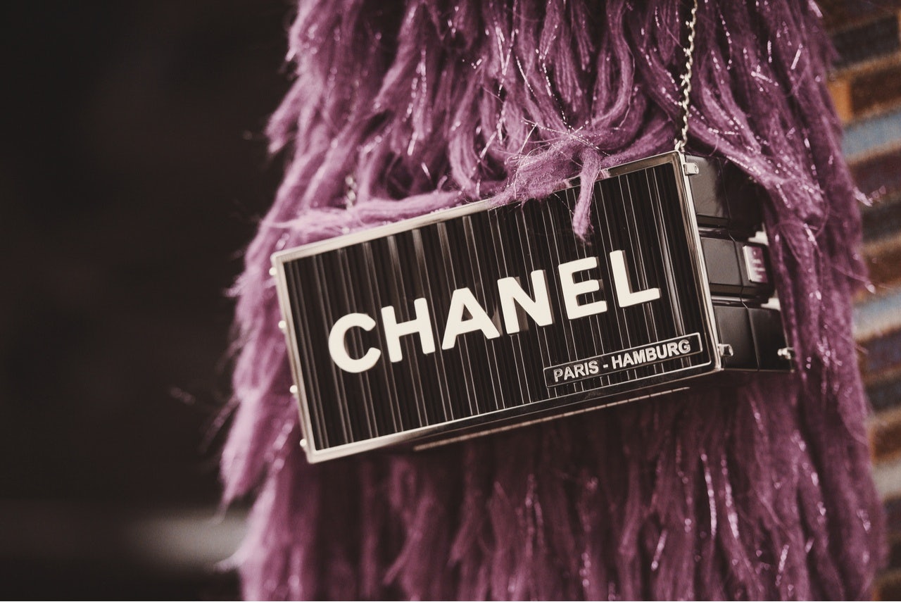 A study by Hurun Research Institute released last week showed that the favorite gift-giving brands of 465 Chinese millionaires in 2018 included Cartier, Chanel, and Dior. Photo: Shutterstock