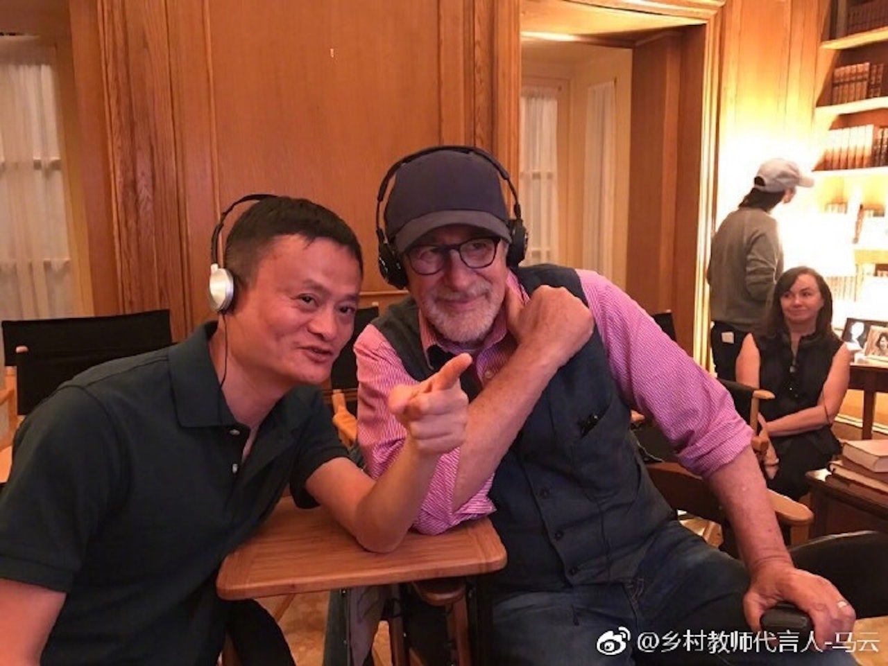 Jack Ma and Steven Spielberg on site. Image via Jack Ma's weibo account.
