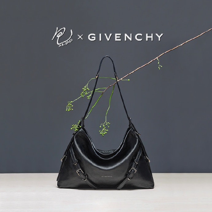 Combining Mr Bags' reach and the hype of a limited stock line, Givenchy wins at targeting Chinese luxury consumers. Photo: Mr Bags Weibo