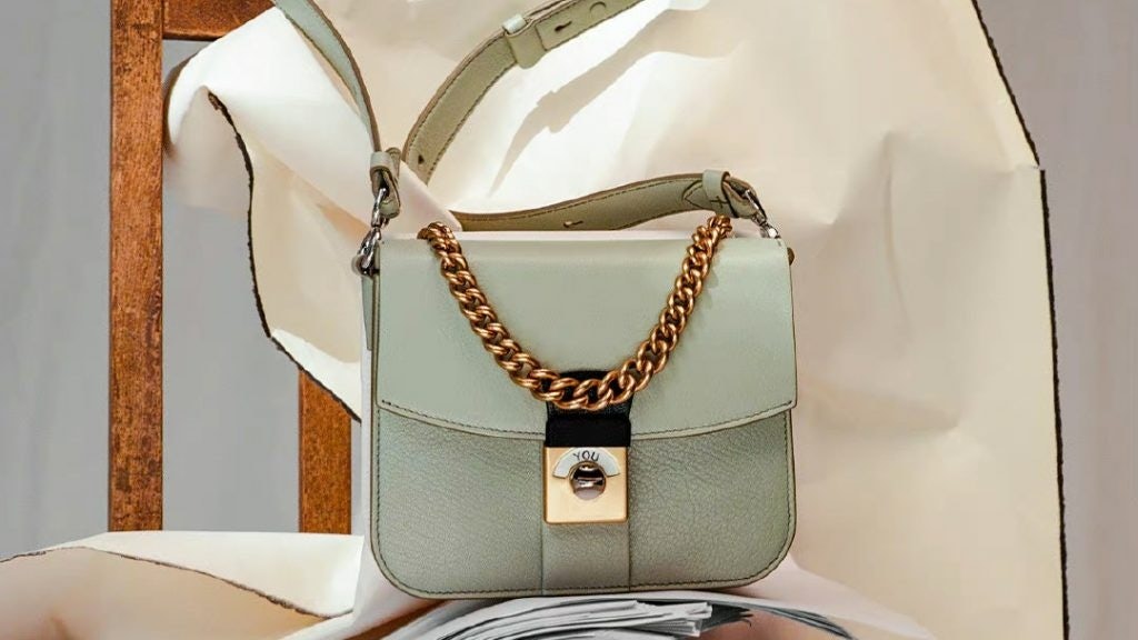 Maison Margiela debuted a New Lock handbag for this year's 520. Photo: Maison Margiela