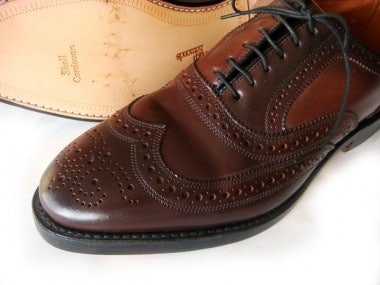 On wing(tip)s to China: Allen Edmonds