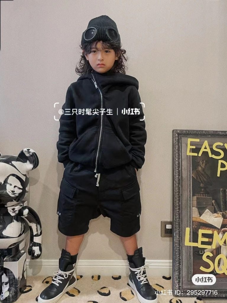 Parent-kid influence on Xiaohongshu @ThreeFashionistas (三个时髦尖子生) posted her son's look styled with Rick Owens kidswear collection. Photo: Xiaohongshu@三个时髦尖子生