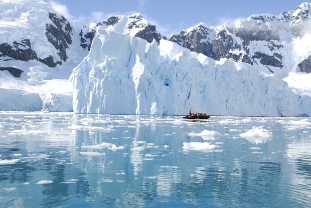 Trips to Antarctica are becoming increasingly popular among China's wealthy. (Shutterstock)