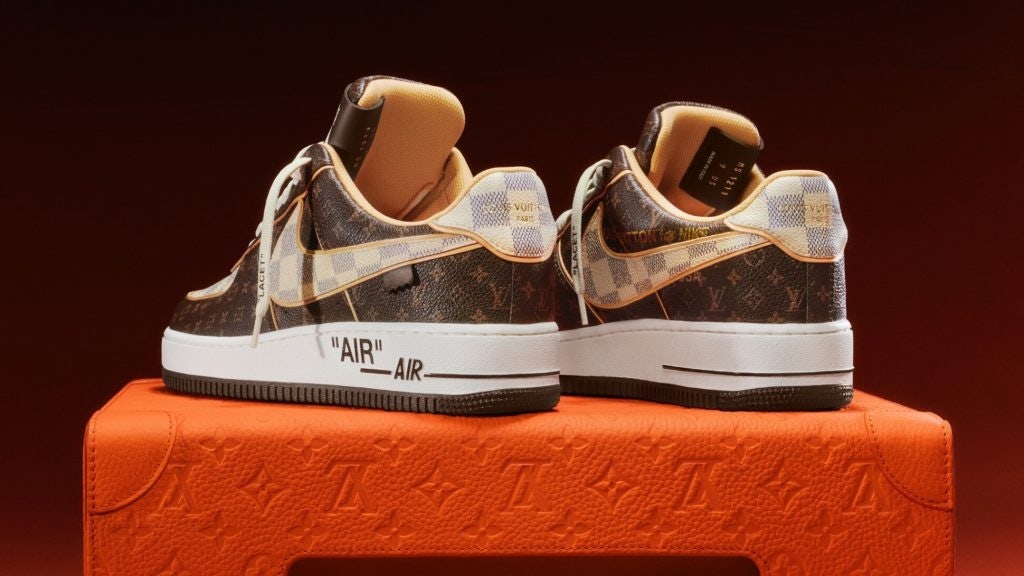Sotheby's sold 200 pairs of Louis Vuitton x Nike sneakers designed by Virgil Abloh for a record-breaking total of 25.3 million. Photo: Sotheby's